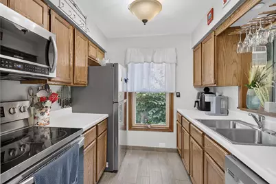 6734 Park Ridge Drive #B, Madison, WI 53719 - Photo 6
