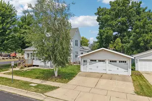 201 E 3rd St, Waunakee, WI 53597 - Photo 52