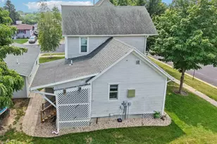 201 E 3rd St, Waunakee, WI 53597 - Photo 68