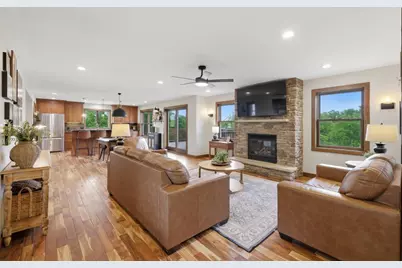10250 County Road Id, Mount Horeb, WI 53572 - Photo 10