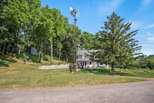 N8621 Hay Hollow Rd, Blanchardville, WI 53516 - Photo 8