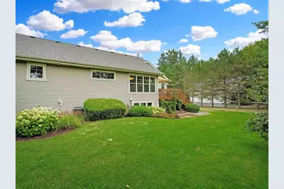 6027 Canyon Parkway, Mcfarland, WI 53558 - Photo 8