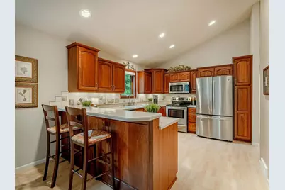 6027 Canyon Parkway, Mcfarland, WI 53558 - Photo 14