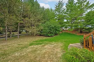 6027 Canyon Pkwy, Mcfarland, WI 53558 - Photo 6