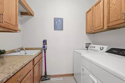 5708 Prairie Stone Drive, Mcfarland, WI 53558 - Photo 24