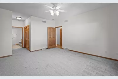 5708 Prairie Stone Drive, Mcfarland, WI 53558 - Photo 18