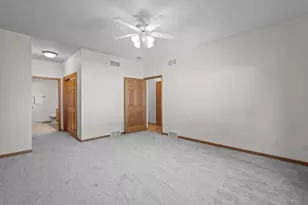 5708 Prairie Stone Dr, Mcfarland, WI 53558 - Photo 18