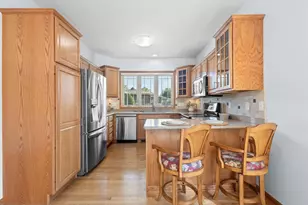 5708 Prairie Stone Dr, Mcfarland, WI 53558 - Photo 4