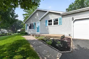718 Olympic St, Sun Prairie, WI 53590 - Photo 4
