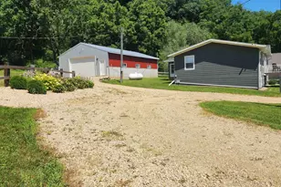 41180 Sleepy Valley Ln, Boscobel, WI 53805 - Photo 6