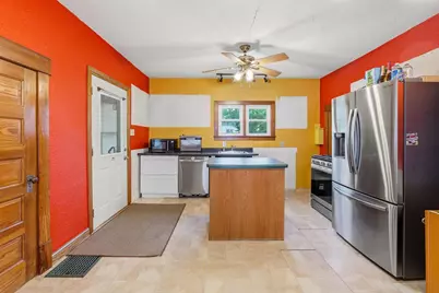 118 Pleasant Street, Beaver Dam, WI 53916 - Photo 10