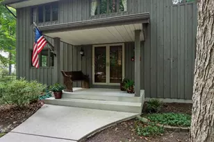 1730 Sunnyside Ct, Sheboygan, WI 53081 - Photo 10