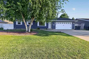 1411 Wolcott St, Janesville, WI 53546 - Photo 1