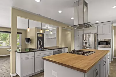 1717 Manley Street, Madison, WI 53704 - Photo 2