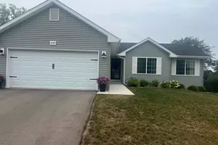2143 Christilla Dr, Beloit, WI 53511 - Photo 2