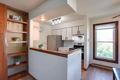 6733 Park Edge Drive #D, Madison, WI 53719 - Photo 12