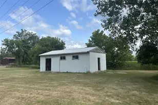 400 N Farmer St, Princeton, WI 54968 - Photo 1