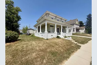 207 W Green Street, Fox Lake, WI 53933 - Photo 2