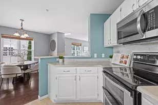 2041 McKenna Blvd, Madison, WI 53711 - Photo 10