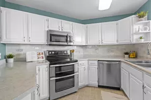 2041 McKenna Blvd, Madison, WI 53711 - Photo 8