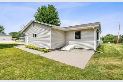 630 S Main Street, Markesan, WI 53946 - Photo 32
