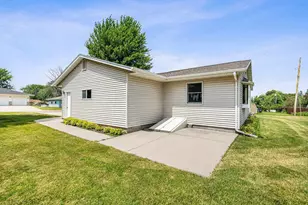 630 S Main St, Markesan, WI 53946 - Photo 32