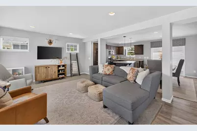 546 Pluto Street, Madison, WI 53718 - Photo 4