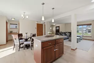 222 Juneberry Dr, Madison, WI 53718 - Photo 10
