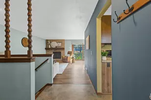 225 Coach House Dr, Madison, WI 53714 - Photo 6
