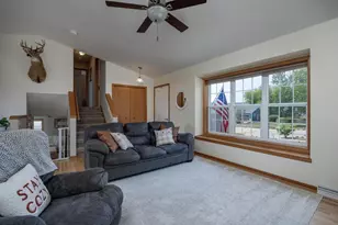 416 Park View Rd, Deerfield, WI 53531 - Photo 8