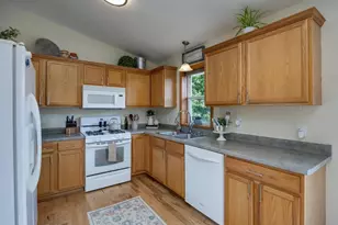 416 Park View Rd, Deerfield, WI 53531 - Photo 12