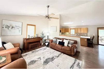 214 Coyle Parkway, Cottage Grove, WI 53527 - Photo 6