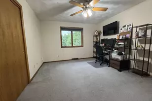 642 E Waterford Dr, Beloit, WI 53511 - Photo 30