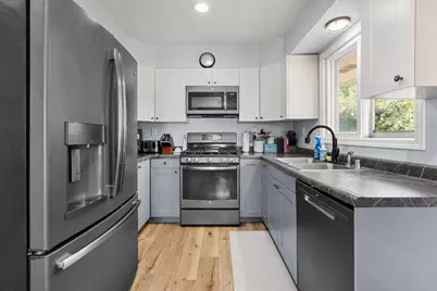 2019 Mitchell Street, Oshkosh, WI 54901 - Photo 8