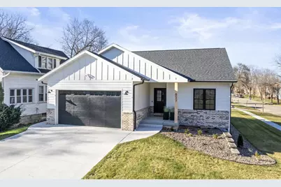 827 Cedar Street, Wisconsin Dells, WI 53965 - Photo 1