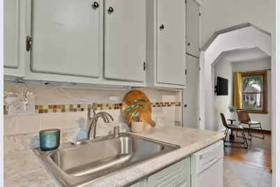 2606 Coolidge Street, Madison, WI 53704 - Photo 8