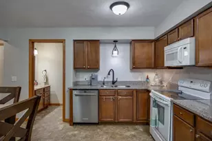 1435 Laramie Ln, Janesville, WI 53546 - Photo 8
