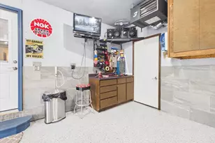 613 Whitehall Dr, Madison, WI 53714 - Photo 80