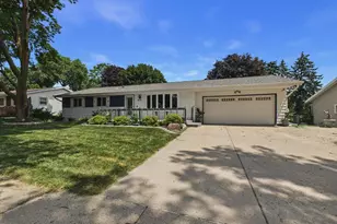 613 Whitehall Dr, Madison, WI 53714 - Photo 4