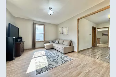 98 E Commerce Street, Cambria, WI 53923 - Photo 6