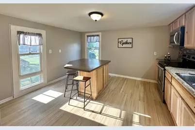 98 E Commerce Street, Cambria, WI 53923 - Photo 14