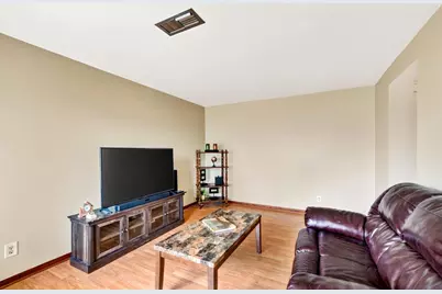 213 East Bluff, Madison, WI 53704 - Photo 10
