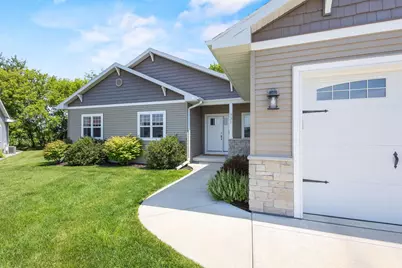 731 Chester Court, Ripon, WI 54971 - Photo 4