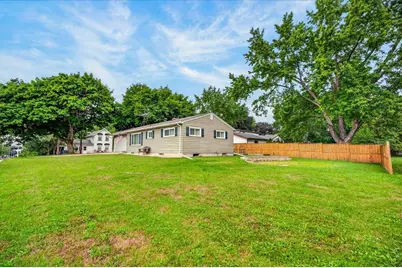 300 Leonard Street, Watertown, WI 53098 - Photo 6