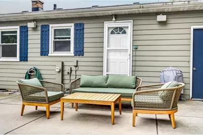 300 Leonard Street, Watertown, WI 53098 - Photo 4