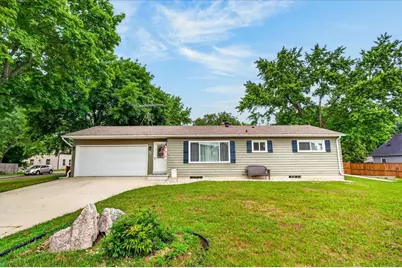 300 Leonard Street, Watertown, WI 53098 - Photo 2