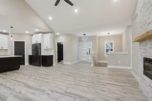 228 Falcon Ct, Sauk City, WI 53583 - Photo 10