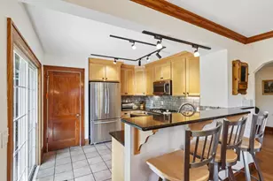 4807 Monona Dr, Monona, WI 53716 - Photo 8