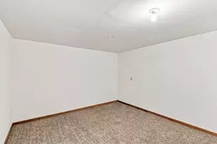 6215 River Rd, DeForest, WI 53532 - Photo 36