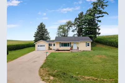 6215 River Road, DeForest, WI 53532 - Photo 2